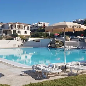  Apartamento Baia Santa Reparata Italia